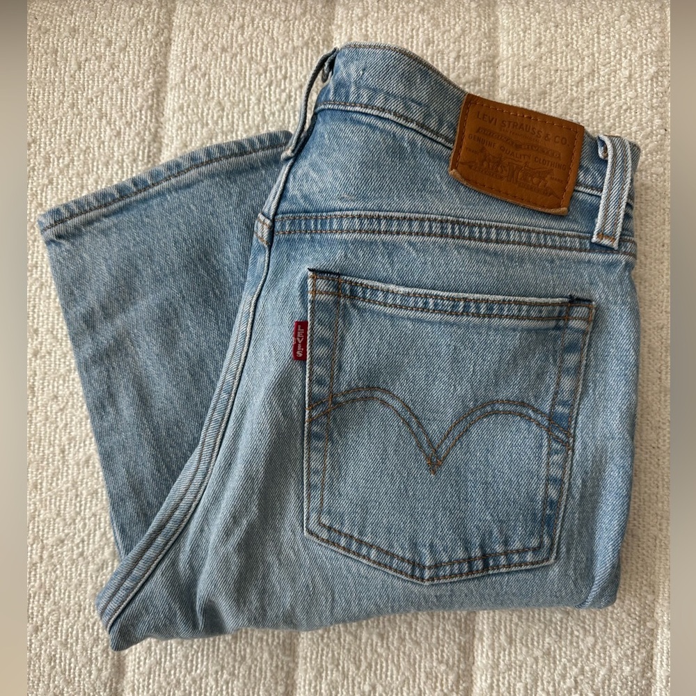 Levi’s Wedgie jeans